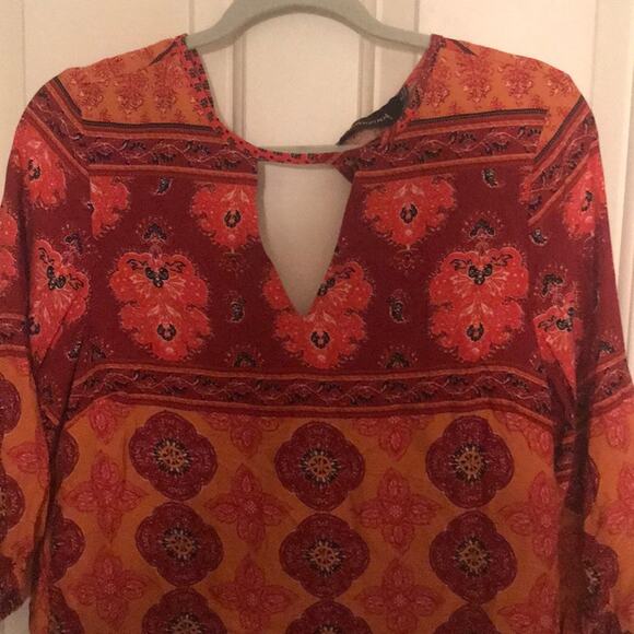 Mink Pink orange floral keyhole top medium NWT - Picture 4 of 6